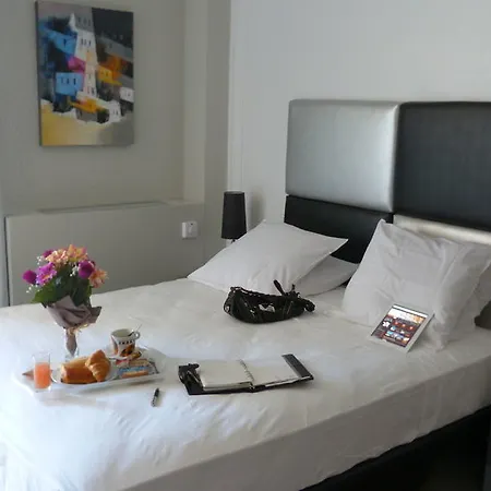 Yes Hotel